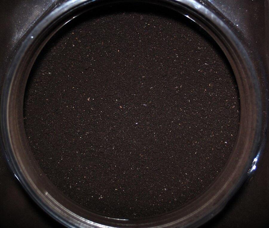 Processed leonardite, the raw material for humate production